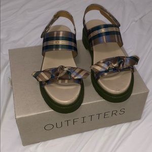 UO GREEN PLAID platform sandal